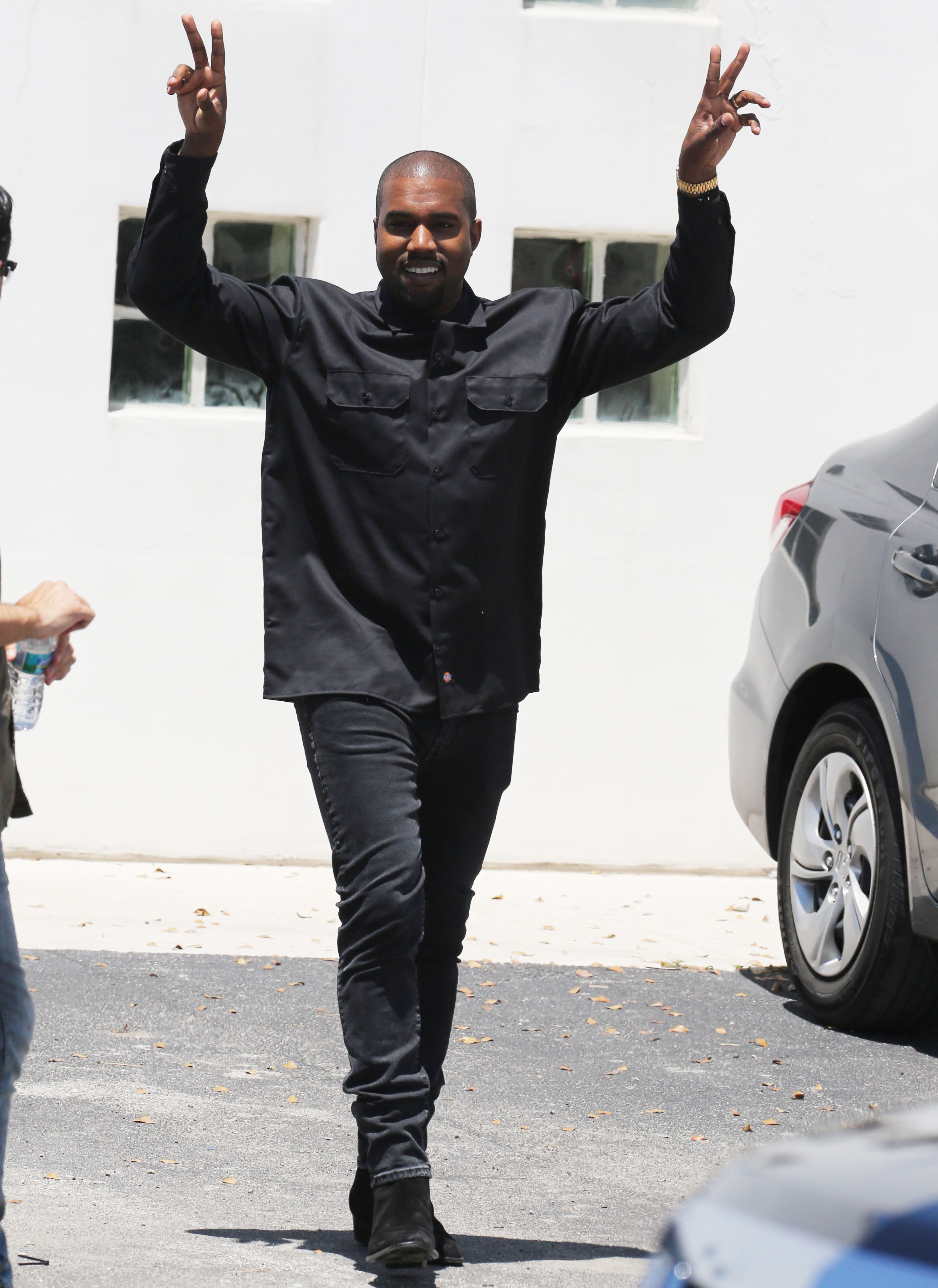 Ünlü şarkıcı Kanye West ismini değiştirdi Ünlü şarkıcı Kanye West ismini değiştirdi